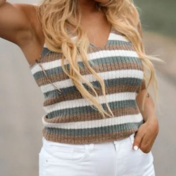 ee:some Fitted Sweater Tank Top, Size Large - Picture 4 of 4